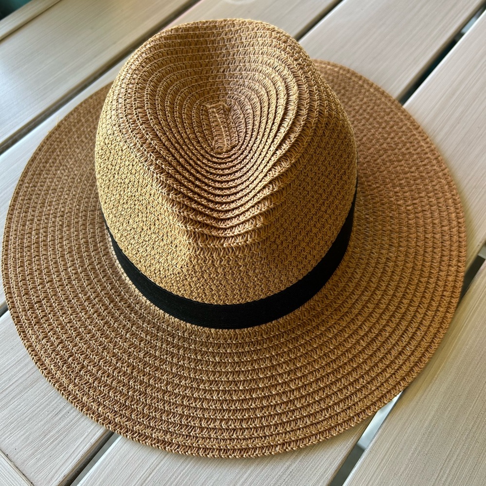 Tan and Black Straw Sun Hat with medium Brim NEW
